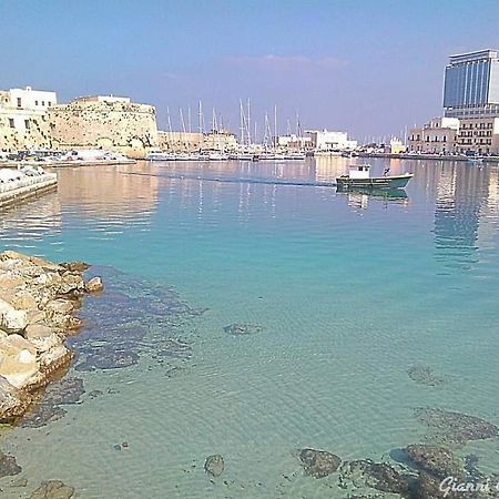 شقة Attico Galilei D. غالّيبولي المظهر الخارجي الصورة